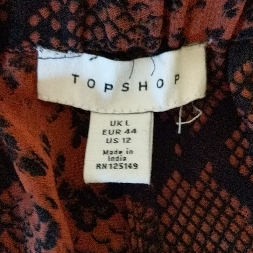 TopShop Sheer Shorts - Picture 2 of 2